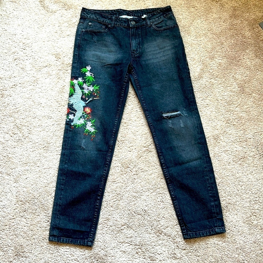 NWT Grifflin Paris distressed denim Embroidered relaxed fit black jeans